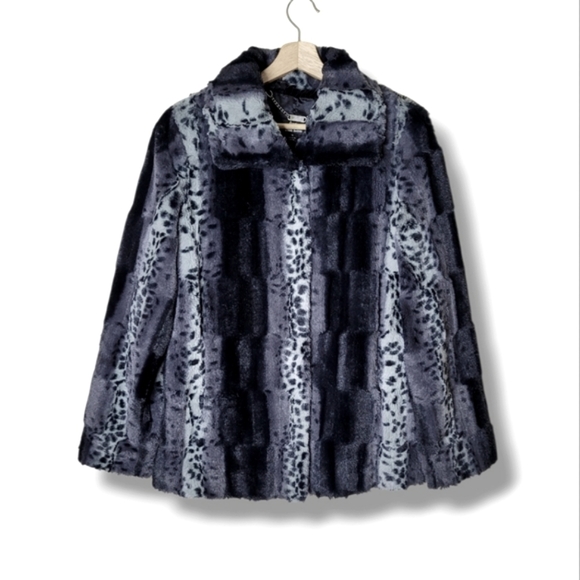 Dennis Basso Faux Fur Snow Leopard Coat | M | Luxe Winter Glam Warm Plush Jacket - Picture 1 of 8